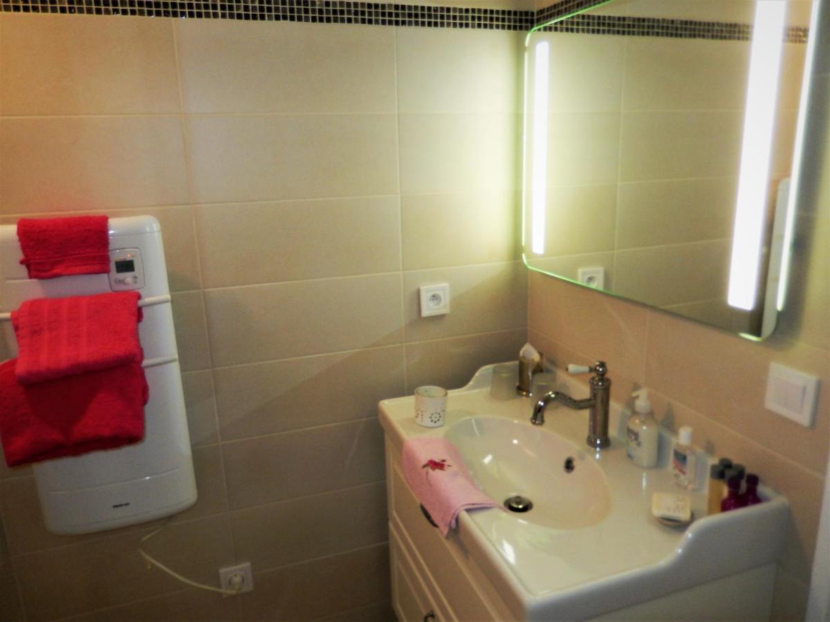 Villa De Guenifey Josse Ngoại thất bức ảnh